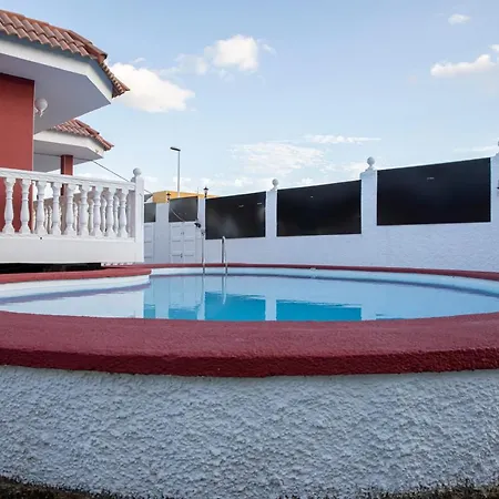 Vakantiehuis La Estrella House 10 Pax With Pool