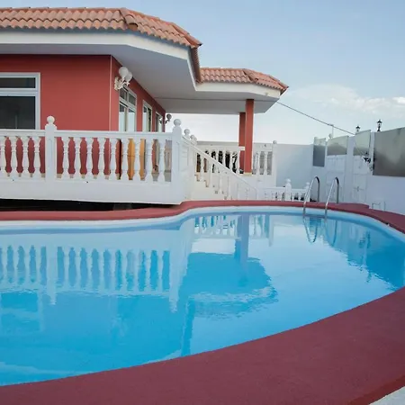 La Estrella House 10 Pax With Pool